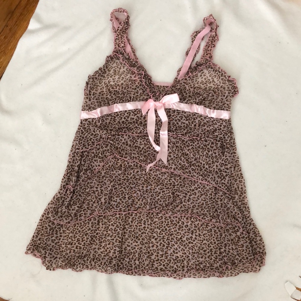 6 assorted Nighties wear